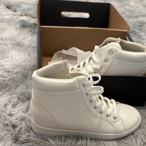 Fashion Nova Classic White Sneakers